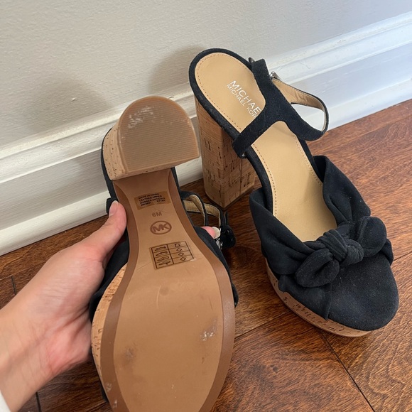 Michael Kors Women's high heel platform shoes - Picture 6 of 9